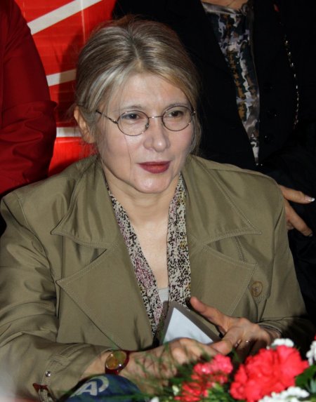 CHP Grup Başkan Vekili Tarhan: Başbakan suçluluk psikolojisiyle saldırıyor