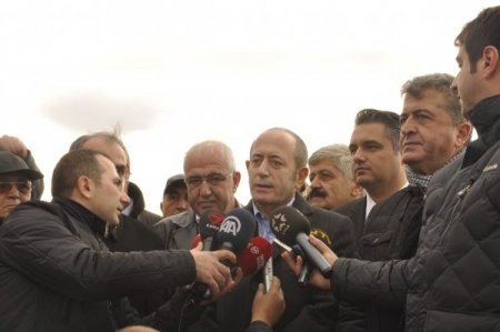 CHP heyeti, kayıp denizcilerin yakınlarıyla görüştü