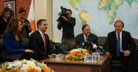 CHP heyetinden AK Parti'ye bayram ziyareti