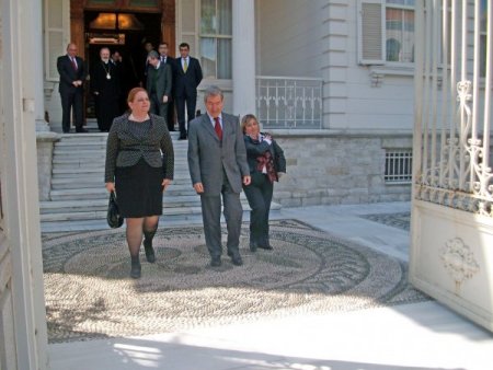 Chp Heyetinden Ermeni Patrikhanesi’ne Ziyaret