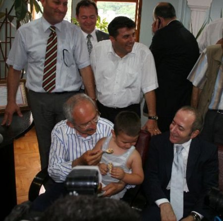 Chp Lideri Kılıçdaroğlu, Partililerden Seçimde Bölünmemelerini İstedi