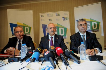 CHP Lideri'nden hükumete gaz-fren eleştirisi: Şoförü değiştirmek lazım