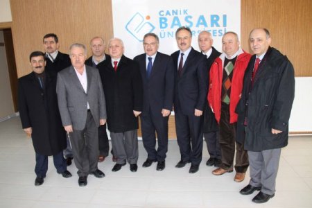 Chp Samsun Milletvekili Koç'tan Başarı Üniversitesi Mütevelli Heyetine Övgü