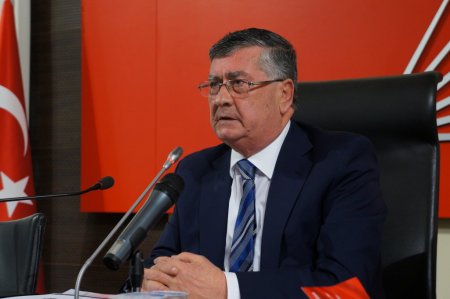 CHP'li Adnan Keskin: Demokrasi defolu bir mala dönüştü, hurdaya çıktı