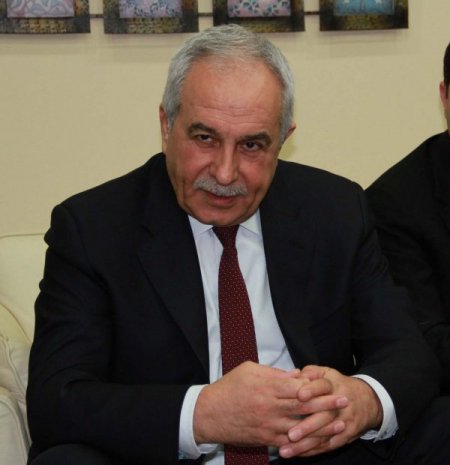 CHP'li Ayata: Partide ki aykırı fikirler özgürlükten kaynaklanıyor, bölünme yok