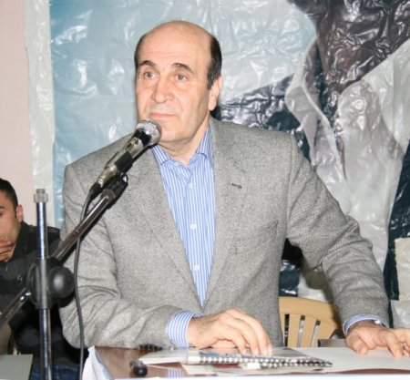 Chp'li Canalioğlu: Kongrelere Katılamasam Da Yüreğim Arkadaşlarımla Birlikte
