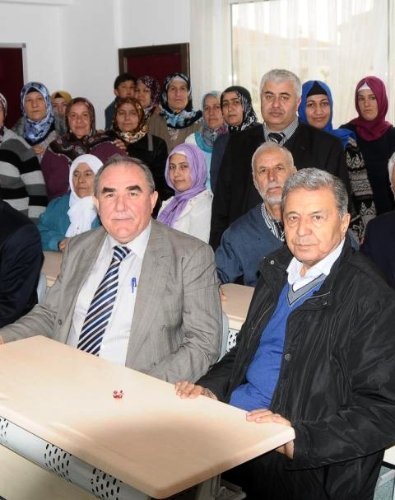 CHP'li Çeşme Belediyesi Kur'ân kursu açtı