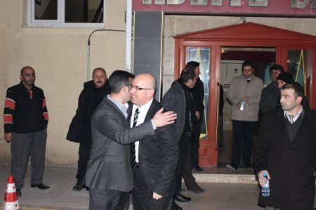 Chp'li Gemlik Belediye Başkanı Tutuksuz Yargılanmak Üzere Serbet Bırakıldı