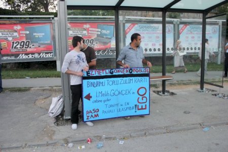 Chp'li Gençlerden Ulaşım Zammı Protestosu