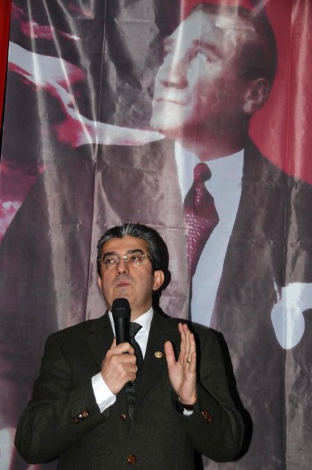 CHP'li Günaydın: Öcalan’la MİT değil, Başbakan konuşuyor