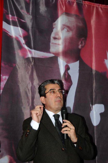 CHP'li Günaydın: Öcalan’la MİT değil, Başbakan konuşuyor