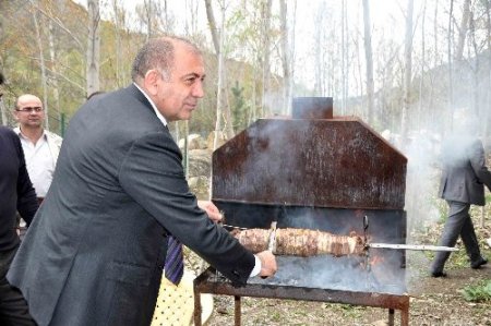 CHP'li Gürsel Tekin: Gelin çürümüş yargı sistemini değiştirelim