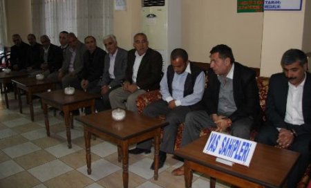 Chp'li Soysal: Kürtçe Savunma Yurttaşların Hakkıdır Ama Parlamentoda Kürtçe Konuşulması Doğru Değil