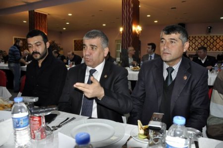 CHP'li Topal: Amasya'ya gelen bakanlar müze ve camileri gezip gidiyor