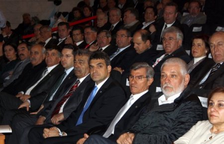 CHP'li Umut Oran'dan Başbakan'a medya eleştirisi