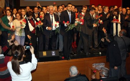 CHP'li Umut Oran'dan Başbakan'a medya eleştirisi