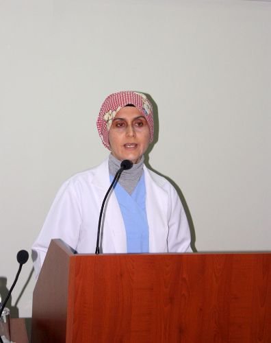 Chp'li Üye, Boneli Doktora Tepki Gösterip Meclis Salonu Terk Etti