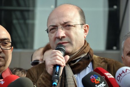 CHP'li vekillerden DHKP-C tutuklusu avukatlara destek