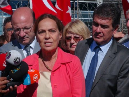 CHP'li vekillerden Silivri çıkarması