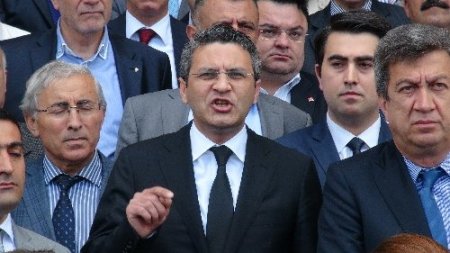 CHP'liler, 1 Mayıs'ta yaşananlarla ilgili suç duyurusunda bulundu