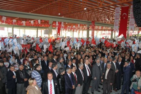 CHP'liler Balbay ve Haberal için meydana indi