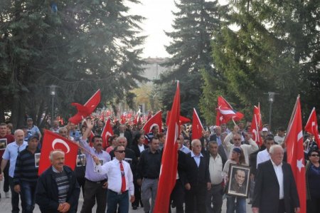 CHP'liler Çorum'da yürüyüş yaptı