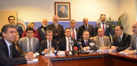 CHP’lilerden İstanbul Barosu yönetimine destek ziyareti