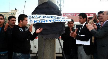 Chp'lilerden Tekel İşçilerine Destek Yürüyüşü