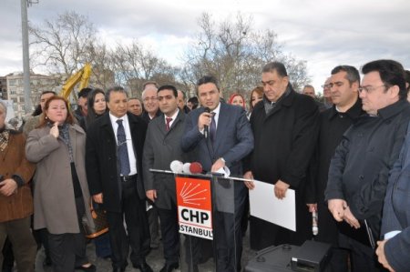 CHP'lilerden 'Topçu Kışlası' eylemi