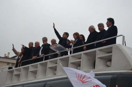 CHP’nin çiftçi mitinginde hükümetin tarım politikasına eleştiri