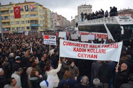 CHP’nin çiftçi mitinginde hükümetin tarım politikasına eleştiri