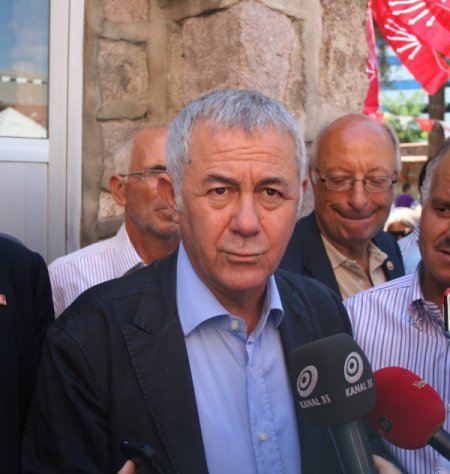 Chp'nin İzmir'deki Bayramlaşma Törenine Başkan Kocaoğlu Katılmadı