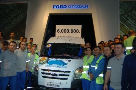 Çiçek Abbas'ın Geçim Teknesi, 6 Milyonuncu Üretimle Gölcük'ün Gururu Oldu