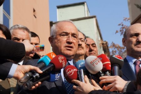 Çiçek: Fransa'daki cinayet bütün yönleriyle aydınlatılmalı