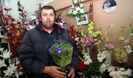 Çiçekçilere Siparişi Verip 24 Taksiciyi Dolandırdı