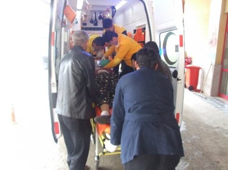 Çiçekdağı’nda trafik kazası: 4 yaralı