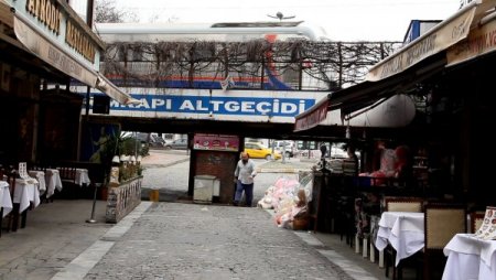 ‘Çiçekler titremeye başlarsa trenin geldiğini anlıyorum’