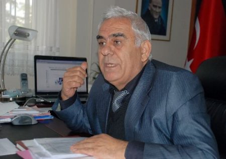 Çiftçi İnek Sağan Robotla Tanışıyor, Sütler El Değmeden Üretilecek