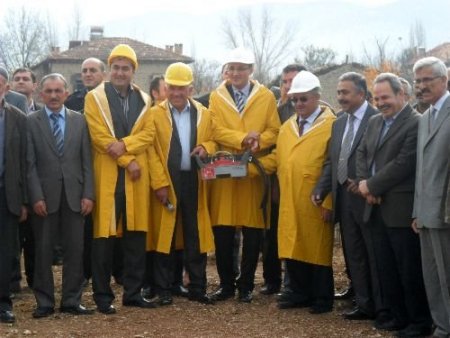 Çiftçi Kardeşler Babalarının Adını Yaptırdıkları Okulda Yaşatacak