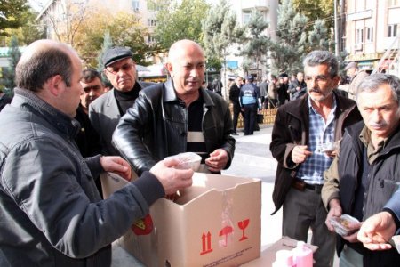 Çiftçi yağmur duasına çıktı