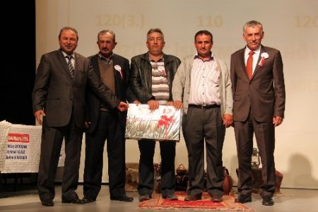 Çiftçiler tarlada değil masada ter döktü