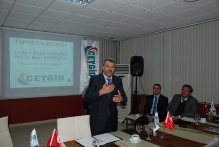 "Çiftlik Başına Arazimiz Çok Düşük, Hayvancılıkta Da Meradan Faydalanamıyoruz"