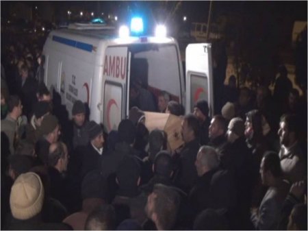 Çığ Altında Kalarak Ölen 2 Avcı Tatvan’da Toprağa Verildi