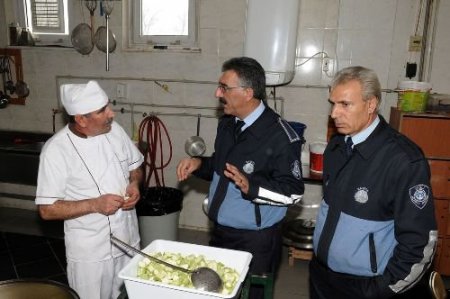 Çiğli'de 18 Okul Kantini Denetlendi