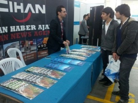 Cihan, öğrencilerin ilgi odağı oldu