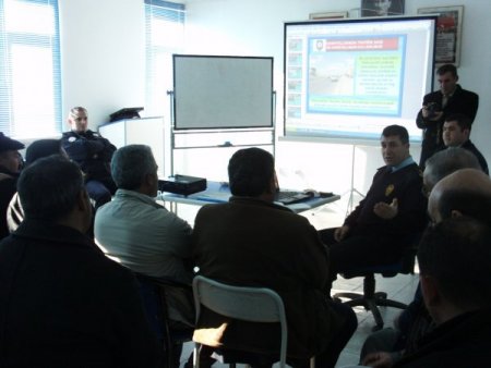 Cihanbeyli Emniyeti'nden Şoförlere Eğitim Semineri