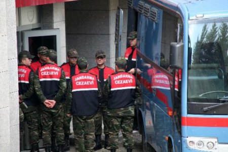 Cihaner, Adliyeye Mahkum Aracıyla Getirildi