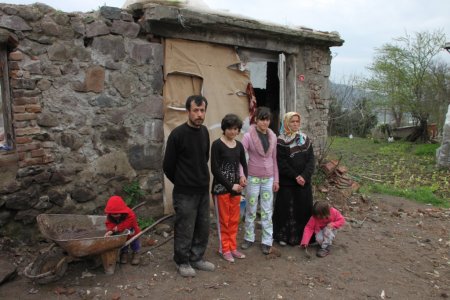 CİHAN'ın gündeme getirdiği sefalet içinde yaşayan aileye Ereğli sahip çıktı