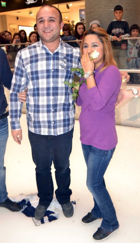 Çılgın aşıktan ilginç evlenme teklifi