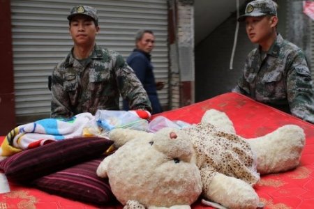 Çin, depremden sonra doğan ve enkazdan kurtulan bebekleri konuşuyor